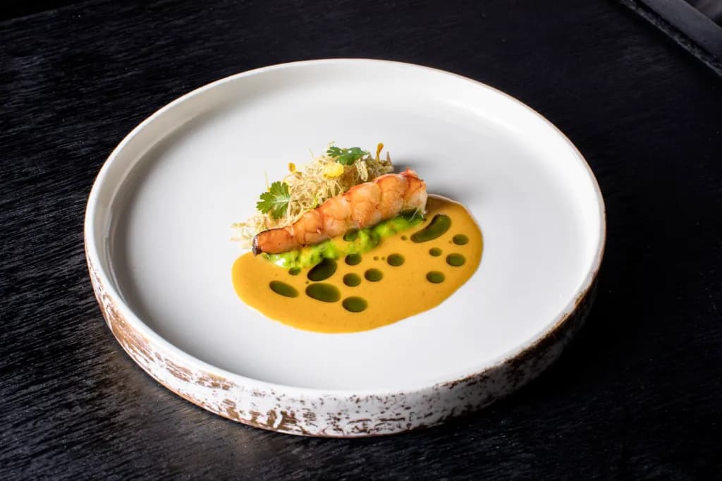 Fine dining ambiance